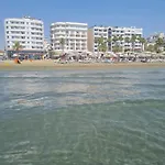 Alex Beach 31 *