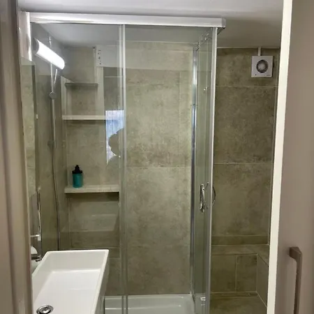 Alex 31 Apartmán *